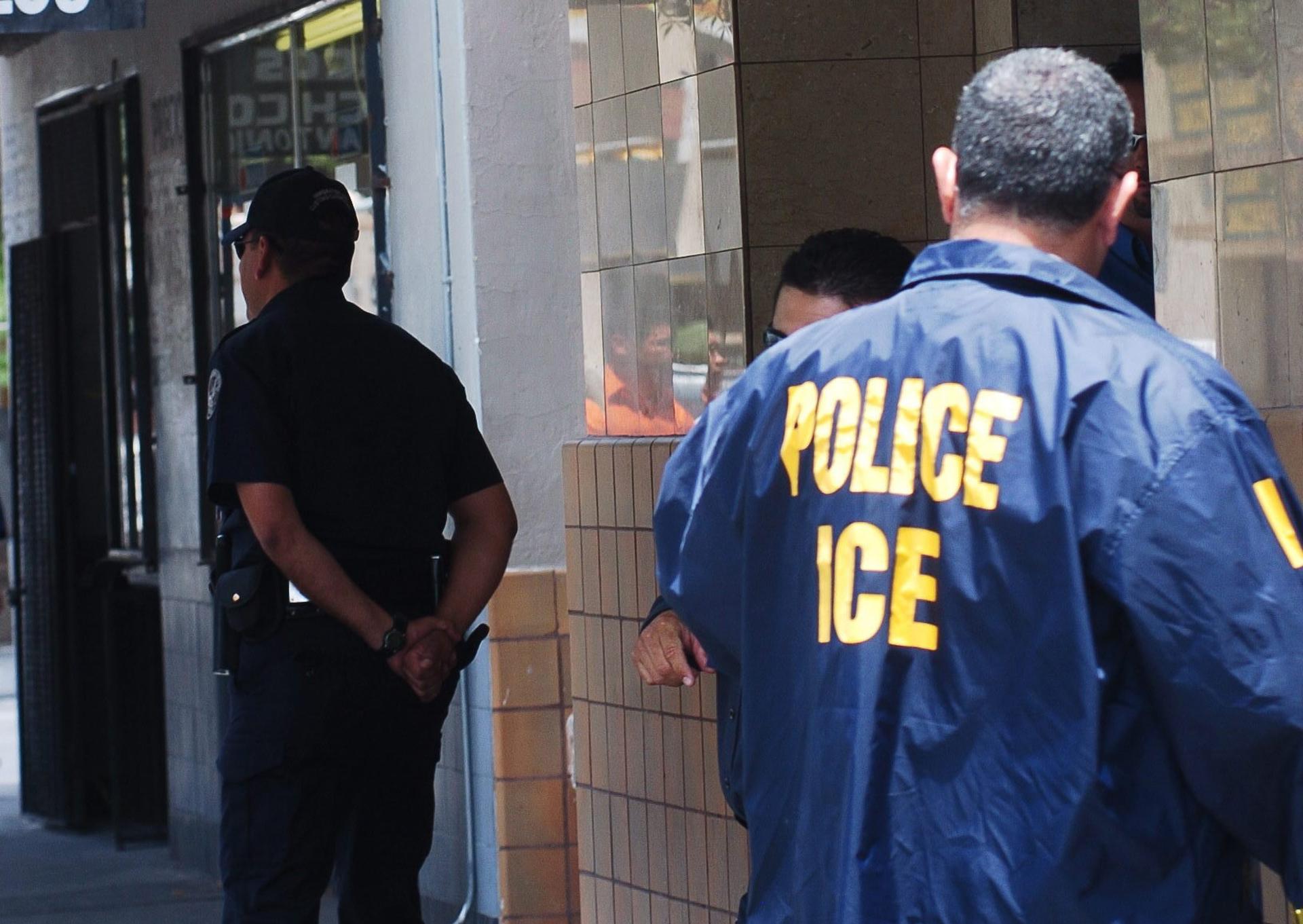 Muere un mexicano detenido en un centro migratorio en California