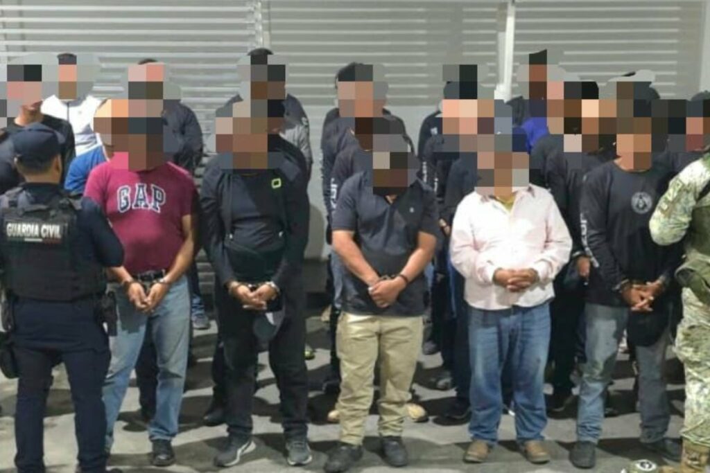 38-detenidos-la-luz-del-mundo-vista-hermosa-michoacan-1024x683-1 Declaran ilegal detención de presuntos miembros del brazo armado de La Luz del Mundo - 38-detenidos-la-luz-del-mundo-vista-hermosa-michoacan-1024x683