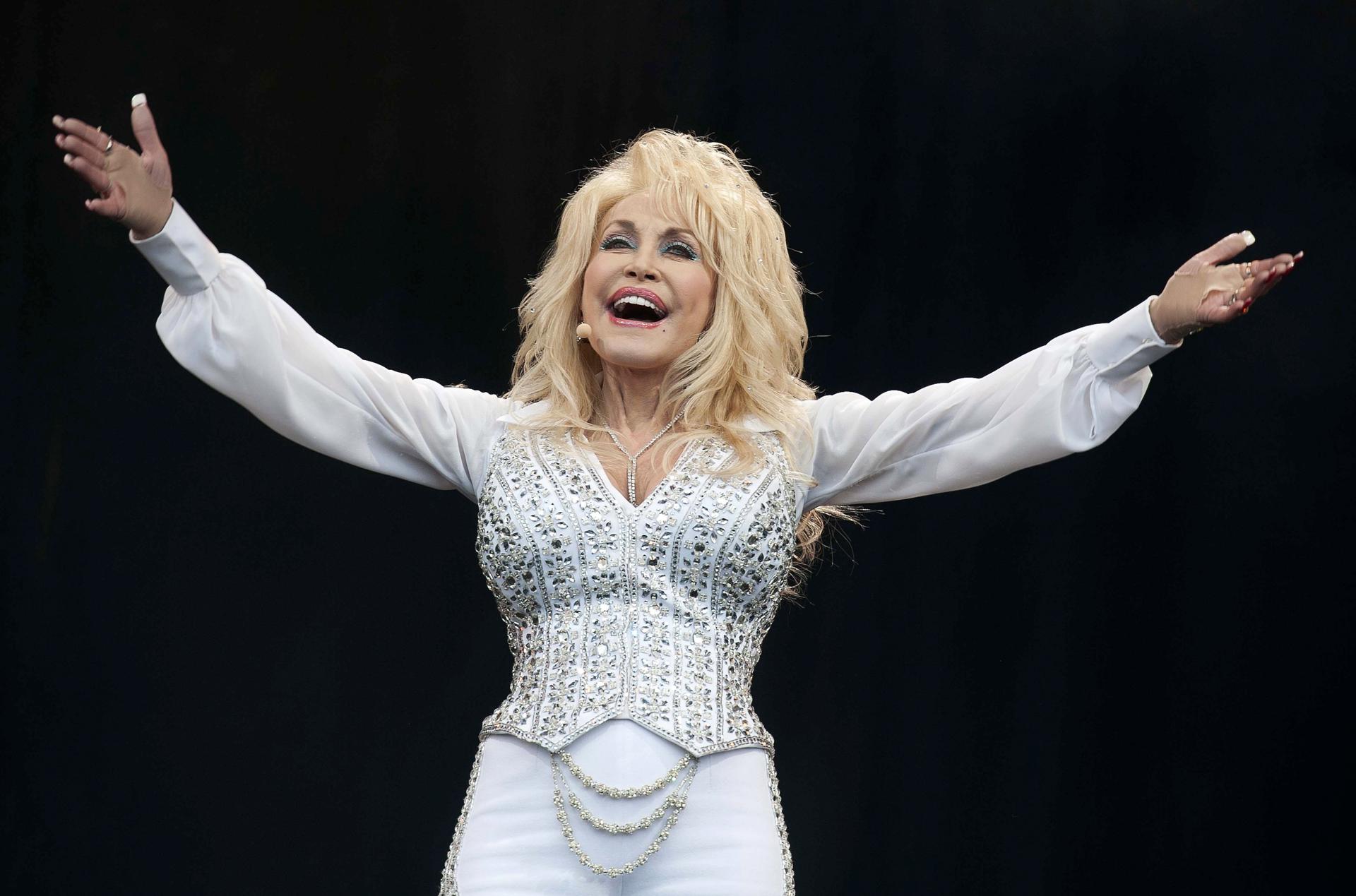 Dolly Parton pospone sus conciertos en Las Vegas