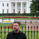 Ucrania se prepara para exportar armas de fabricación propia, dice Zelenski