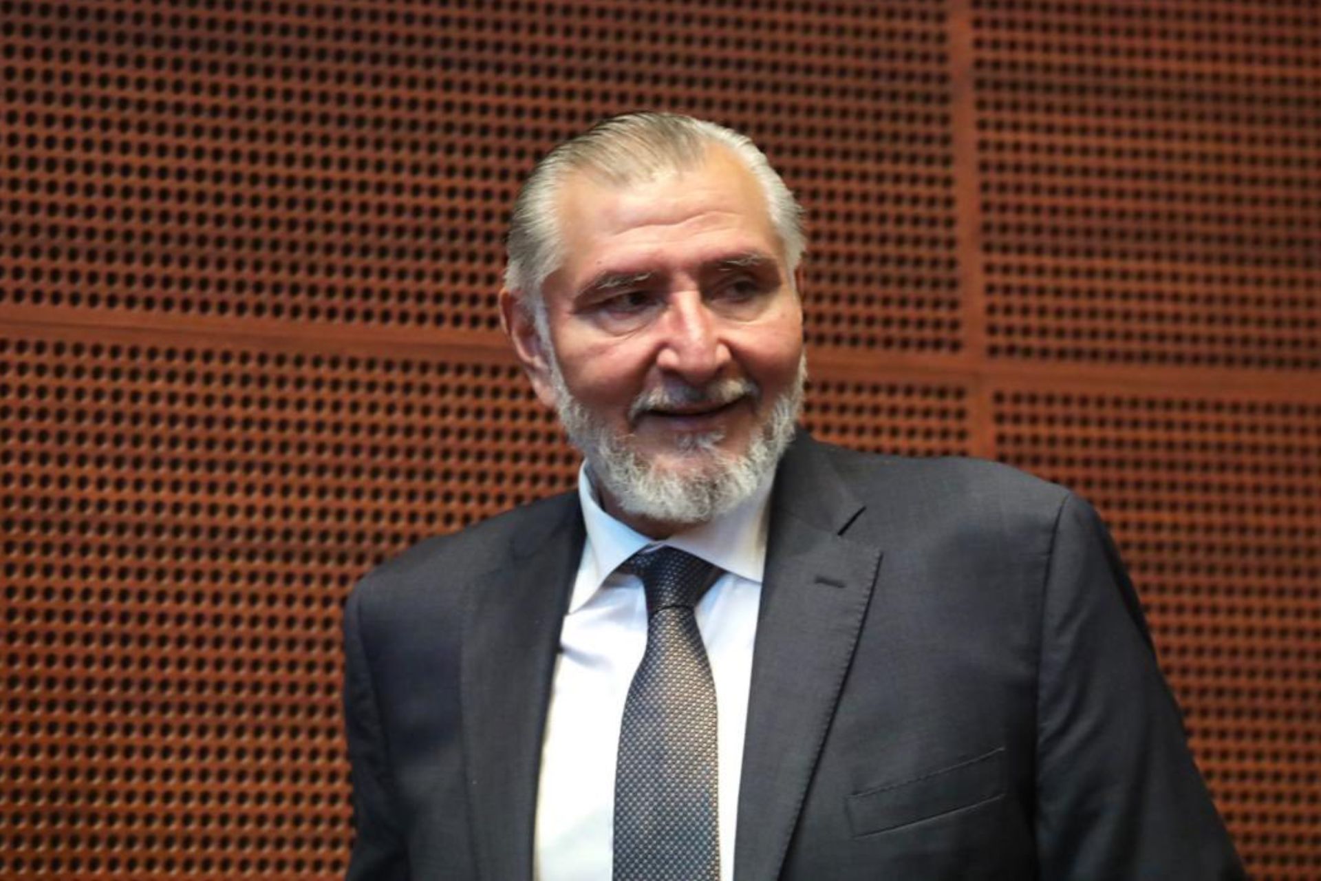 Adán Augusto López asegura que son falsos los señalamientos de presuntas irregularidades en su declaración patrimonial