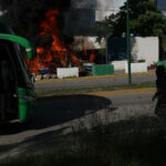 Atacan Palacio de Justicia de Iguala en cierre de protestas por los 43 normalistas desaparecidos de Ayotzinapa