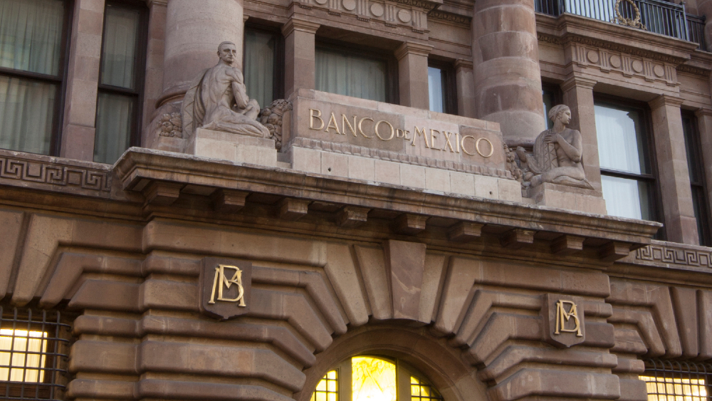 Banxico recorta en 25 puntos base la tasa de interés, hasta el 7.5 %