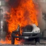 Video: Normalistas de Ayotzinapa vandalizan el Campo Militar 1 A; incendian camión y lanzan petardos Video: Normalistas de Ayotzinapa vandalizan el Campo Militar 1 A; incendian camión y lanzan petardos