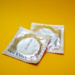 Cofepris alerta por venta de condones falsificados