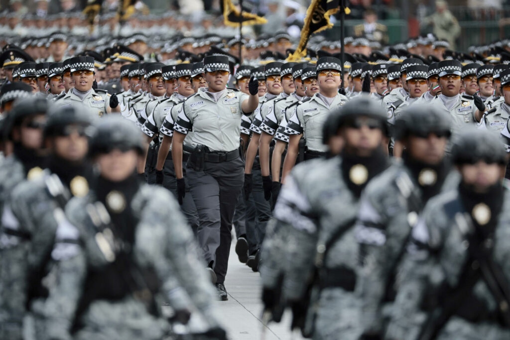desfile-militar-16-septiembre-independencia-sheinbaum-2025-6-1024x683-1 Las mejores fotos del desfile cívico militar por el 215 Aniversario de la Independencia de México - desfile-militar-16-septiembre-independencia-sheinbaum-2025-6-1024x683