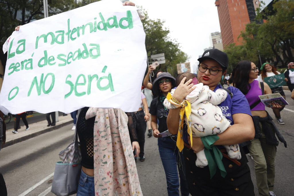 despenalizacion-total-y-accesibilidad-la-lucha-feminista-por-el-aborto-persiste-en-mexico-1024x683-1 Despenalización total y accesibilidad: la lucha feminista por el aborto persiste en México - despenalizacion-total-y-accesibilidad-la-lucha-feminista-por-el-aborto-persiste-en-mexico-1024x683
