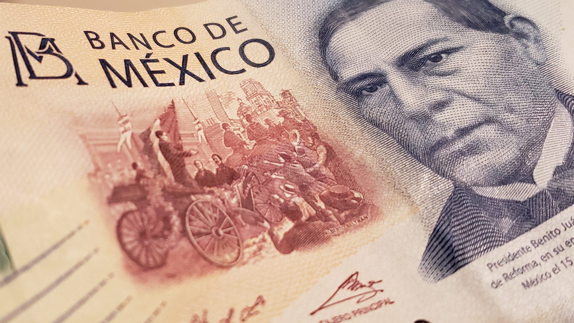 ¿Trabajas el 16 de septiembre? Esto deben pagarte por ser día feriado