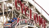 Foto ilustrativa de la nota titulada: Cierran montaña rusa de Coney Island tras fallo mecánico
