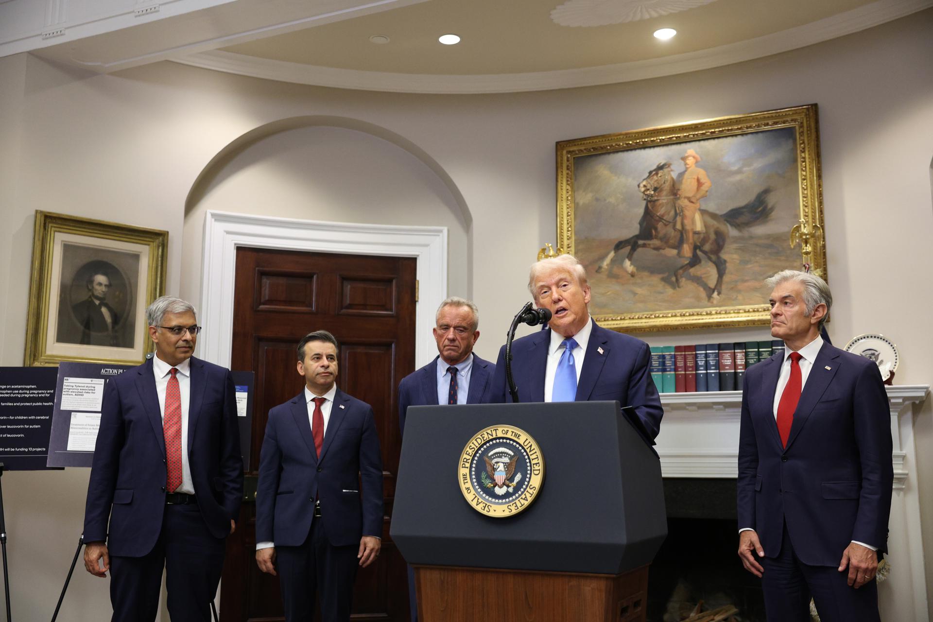 Trump sugiere dosificar las vacunas a los niños en varias etapas para reducir el autismo