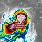 Huracán “Narda” se debilita a categoría 1, pero mantiene lluvias en tres estados