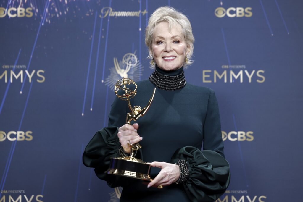 jean-smart-1024x683-1 La lista de los ganadores de los Premios Emmy 2025 - jean-smart-1024x683