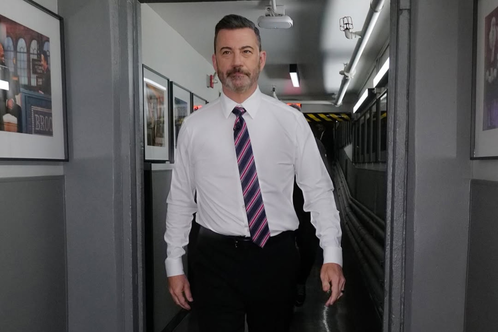 Jimmy Kimmel pide perdón por comentarios sobre Charlie Kirk y se lanza contra Trump