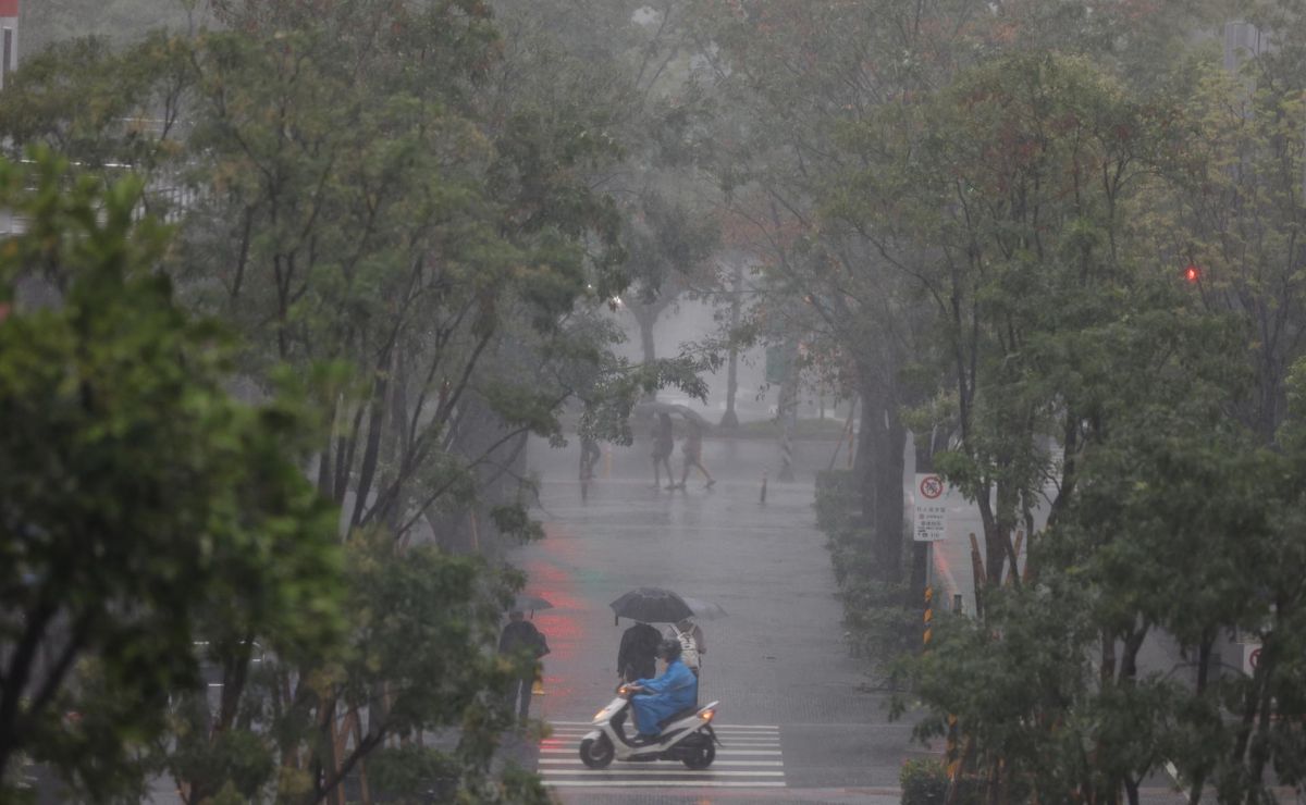 lluvias-en-taiwan-por-el-tifon-ragasa Tifón Ragasa deja 17 muertos en Taiwán y toca tierra en el sur de China - lluvias-en-taiwan-por-el-tifon-ragasa