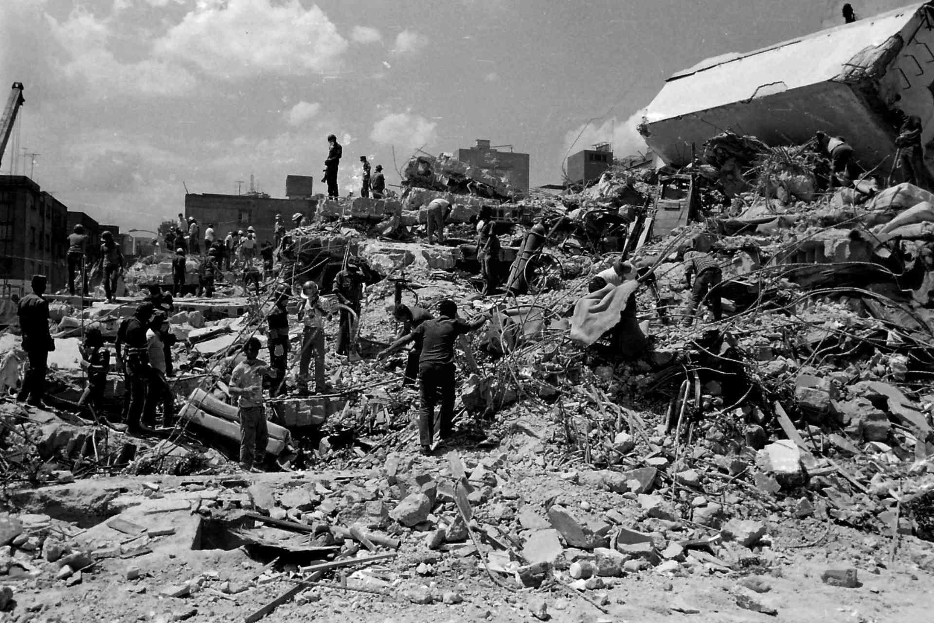 Crónica de Abel Magaña: 19 de septiembre de 1985 en la redacción de Imevisión