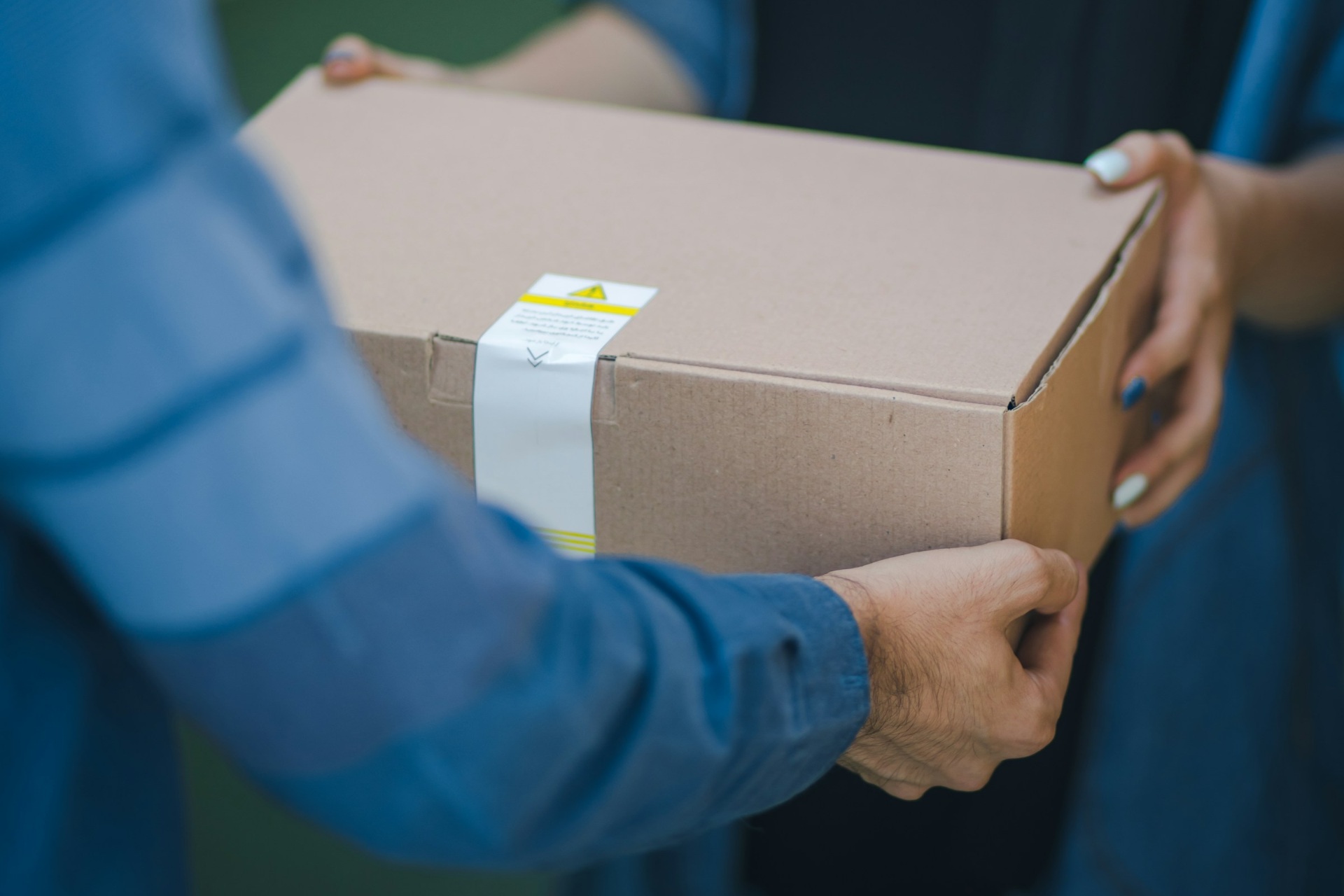 SSC CDMX alerta por estrategia de ‘falso repartidor’ para robar en casas