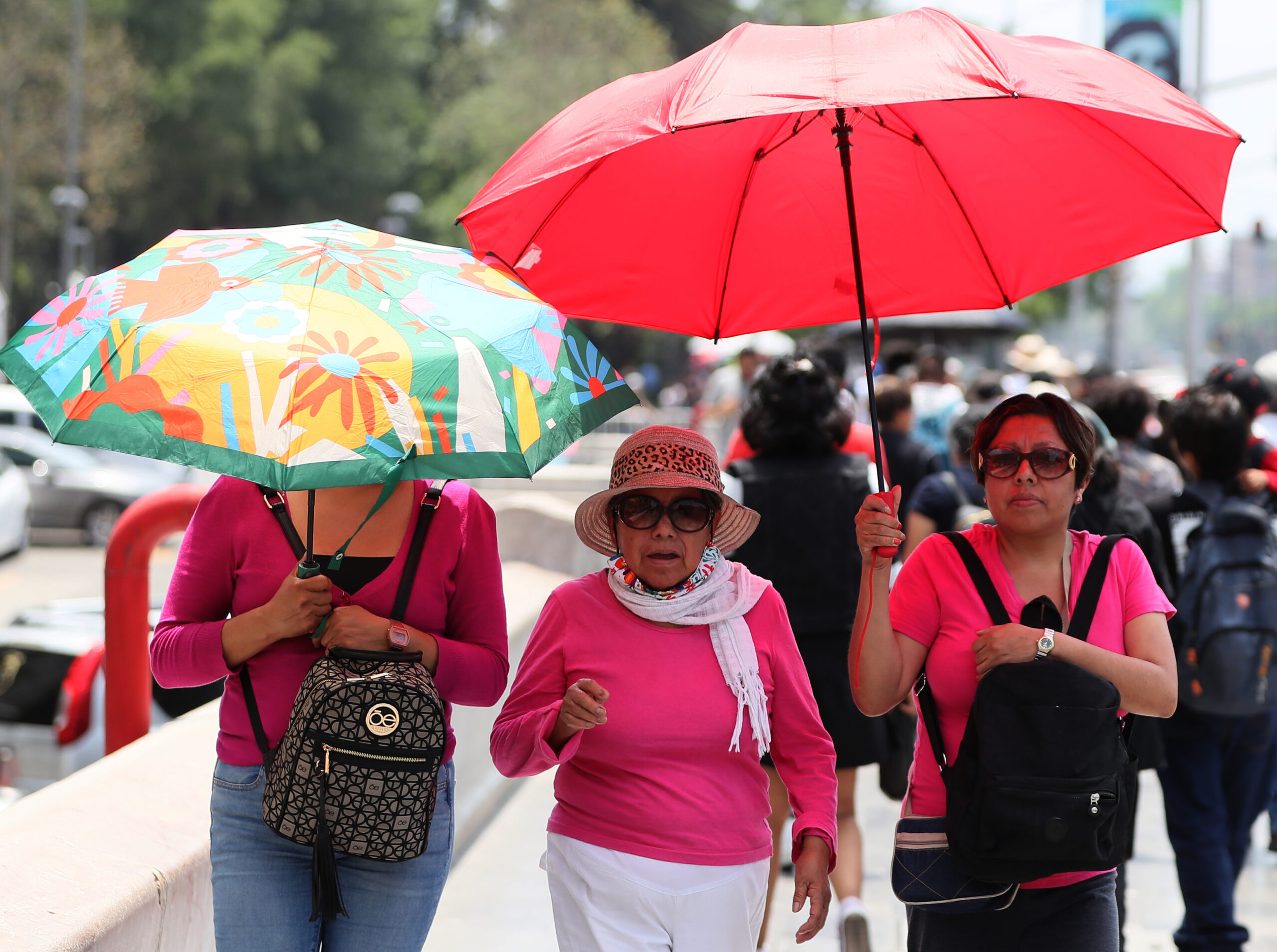 tres-muertos-por-la-tercera-ola-de-calor-en-el-norte-de-mexico-scaled-1 Suman 77 muertes por calor; Sonora, el estado más afectado - tres-muertos-por-la-tercera-ola-de-calor-en-el-norte-de-mexico-scaled