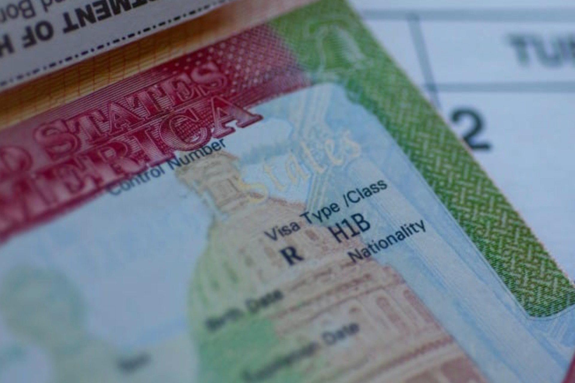 Nuevas restricciones a la visa H-1B en EE.UU. generan inquietud en trabajadores y empresas Nuevas restricciones a la visa H-1B en EE.UU. generan inquietud en trabajadores y empresas