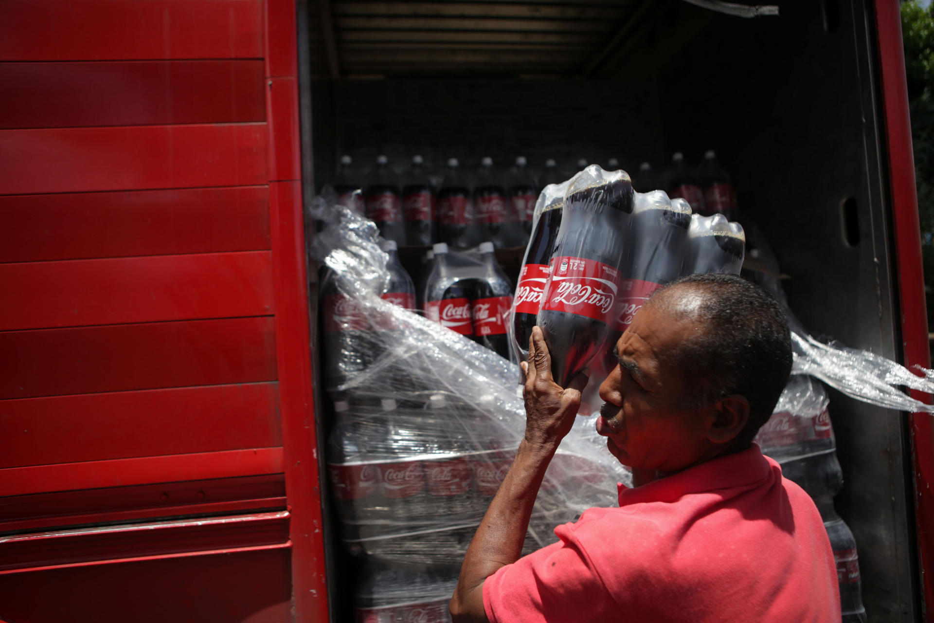 ONG celebran alza a impuesto de bebidas y tabaco en el IEPS ONG celebran alza a impuesto de bebidas y tabaco en el IEPS