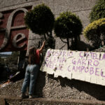 Escritoras y feministas exigen la renuncia de Taibo II con “horribles poemas”