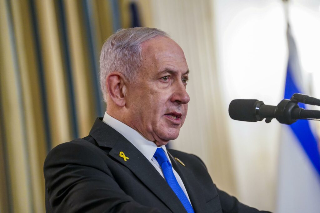 7ef4628f5f90551b8cd6839ba9b2be5745d67896w-1024x683-1 Israel y Hamás sellan la primera fase del plan de paz de Trump - 7ef4628f5f90551b8cd6839ba9b2be5745d67896w-1024x683