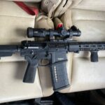 Detienen a 7 en Baja California con armas de uso exclusivo del Ejército