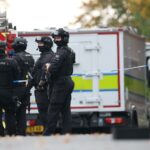 Al menos dos muertos tras ataque con apuñalamiento y atropello en sinagoga de Manchester