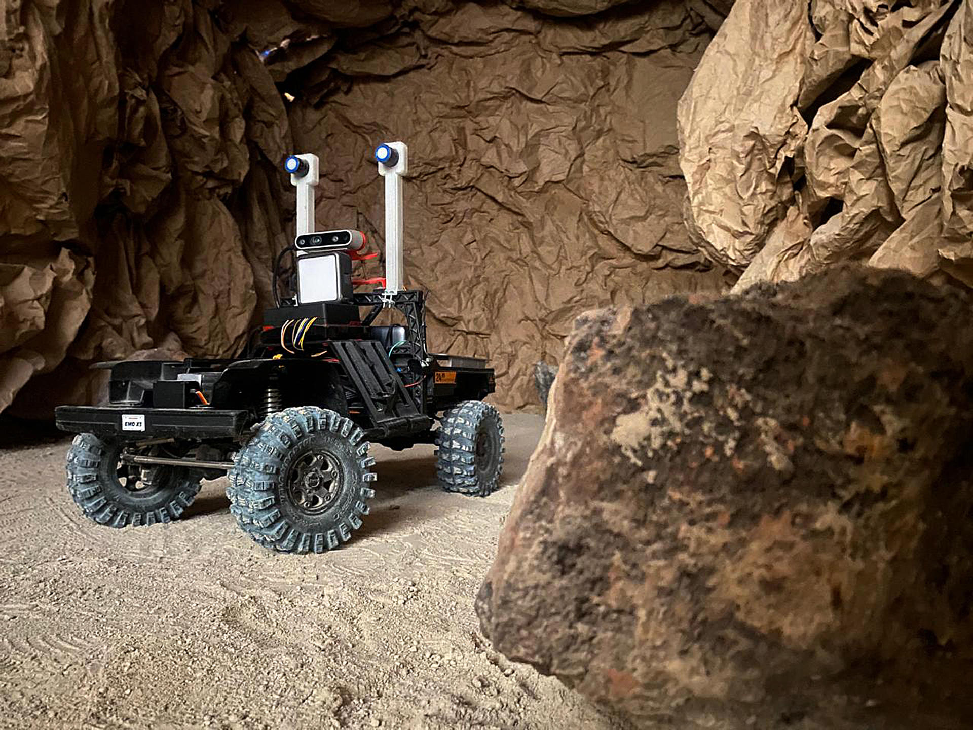 Mexicanas diseñan un robot explorador que identifica riesgos en minas