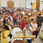 Manifestantes exigen “paz y justicia” tras el asesinato del sacerdote Bertoldo Pantaleón en Guerrero