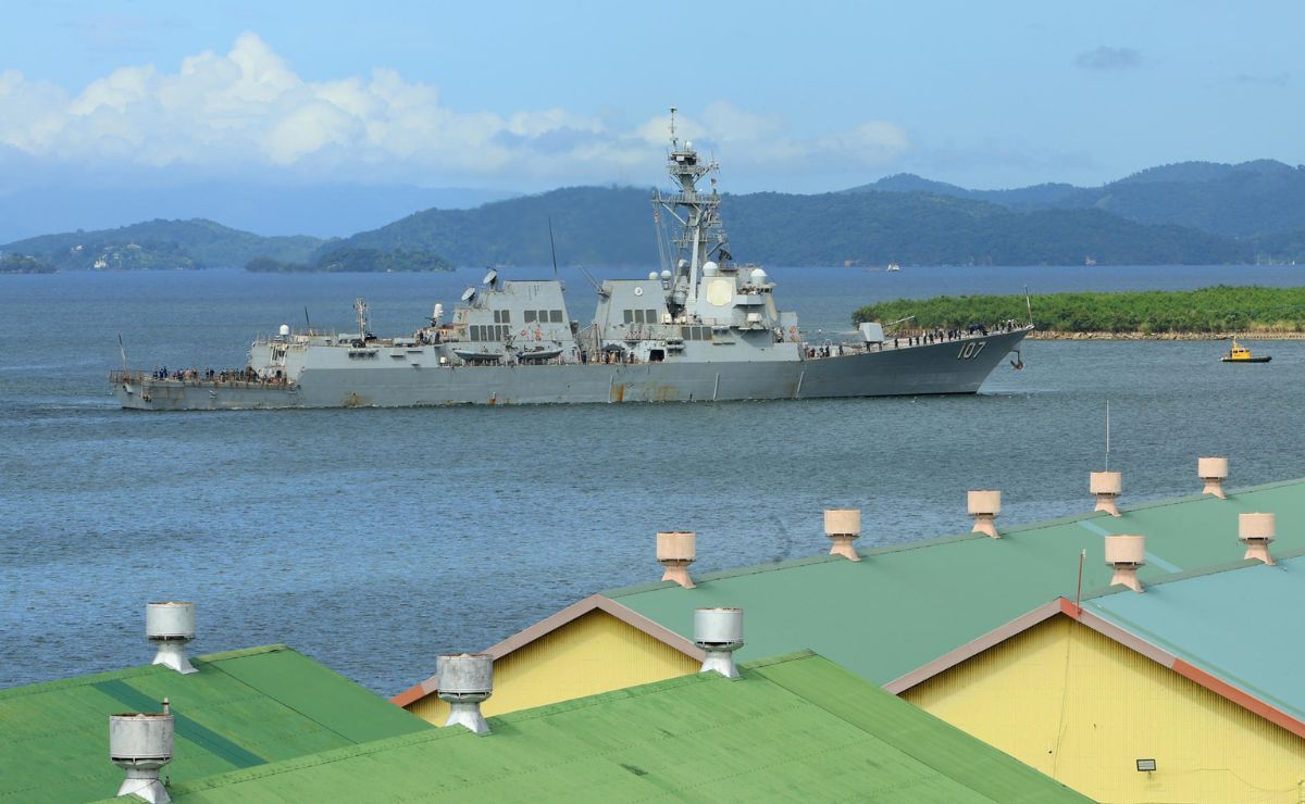 destructor-de-eeuu-en-puerto-espana-trinidad-y-tobago EE.UU. despliega un destructor en Trinidad y Tobago - destructor-de-eeuu-en-puerto-espana-trinidad-y-tobago