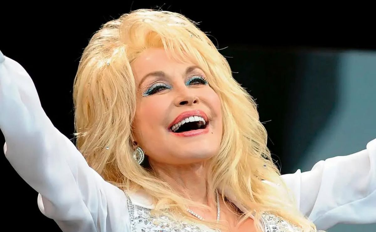 “¡Aún no estoy muerta!”, dice Dolly Parton; ¿qué le pasó?