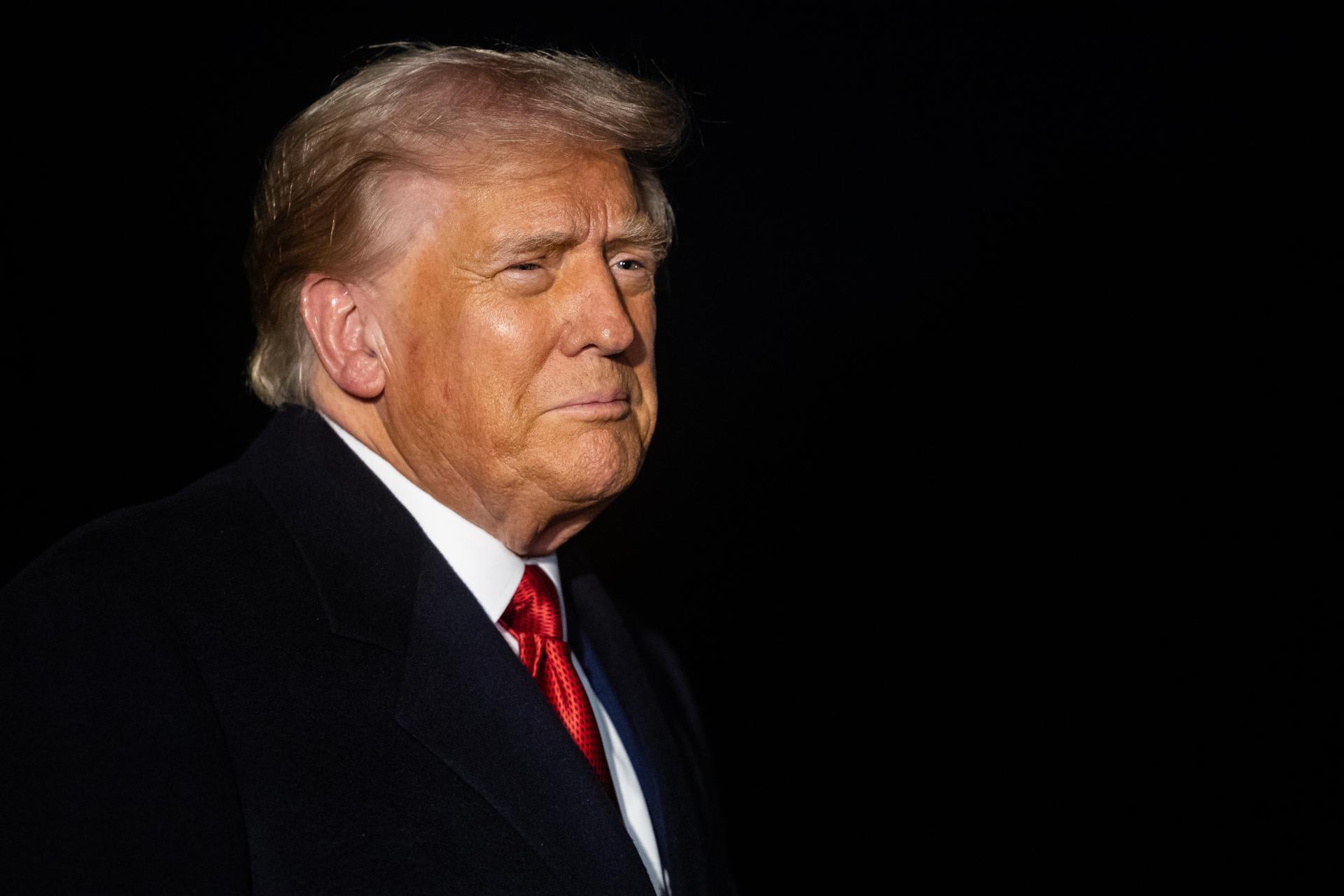 Trump evalúa posibles ataques por tierra en Venezuela y Colombia Trump evalúa posibles ataques por tierra en Venezuela y Colombia