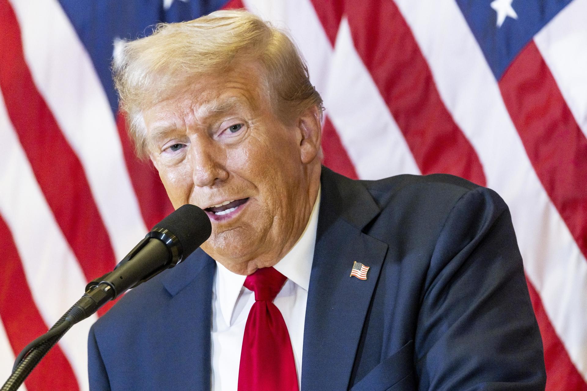 Trump amenaza con acabar con ayudas públicas si el cierre de Gobierno se alarga Trump amenaza con acabar con ayudas públicas si el cierre de Gobierno se alarga
