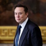 Tesla avisa que Musk podría irse si no se le concede un billón de dólares en acciones Tesla avisa que Musk podría irse si no se le concede un billón de dólares en acciones