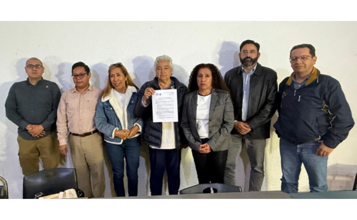 CCH Sur y UNAM acuerdan reforzar seguridad tras ataque de alumno - firma-del-pliego-petitorio-del-cch-sur-tras-ataque-de-lex-ashton