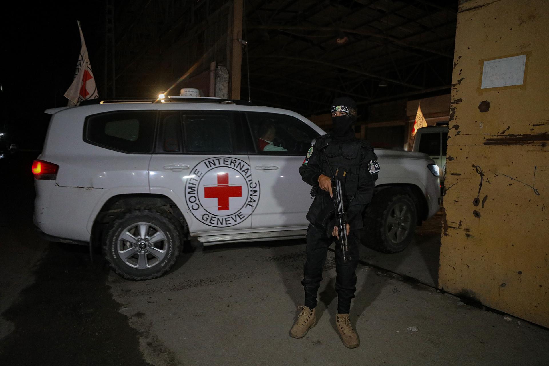 Israel entrega otros 30 cuerpos en Gaza, algunos con “signos de abuso” Israel entrega otros 30 cuerpos en Gaza, algunos con “signos de abuso”