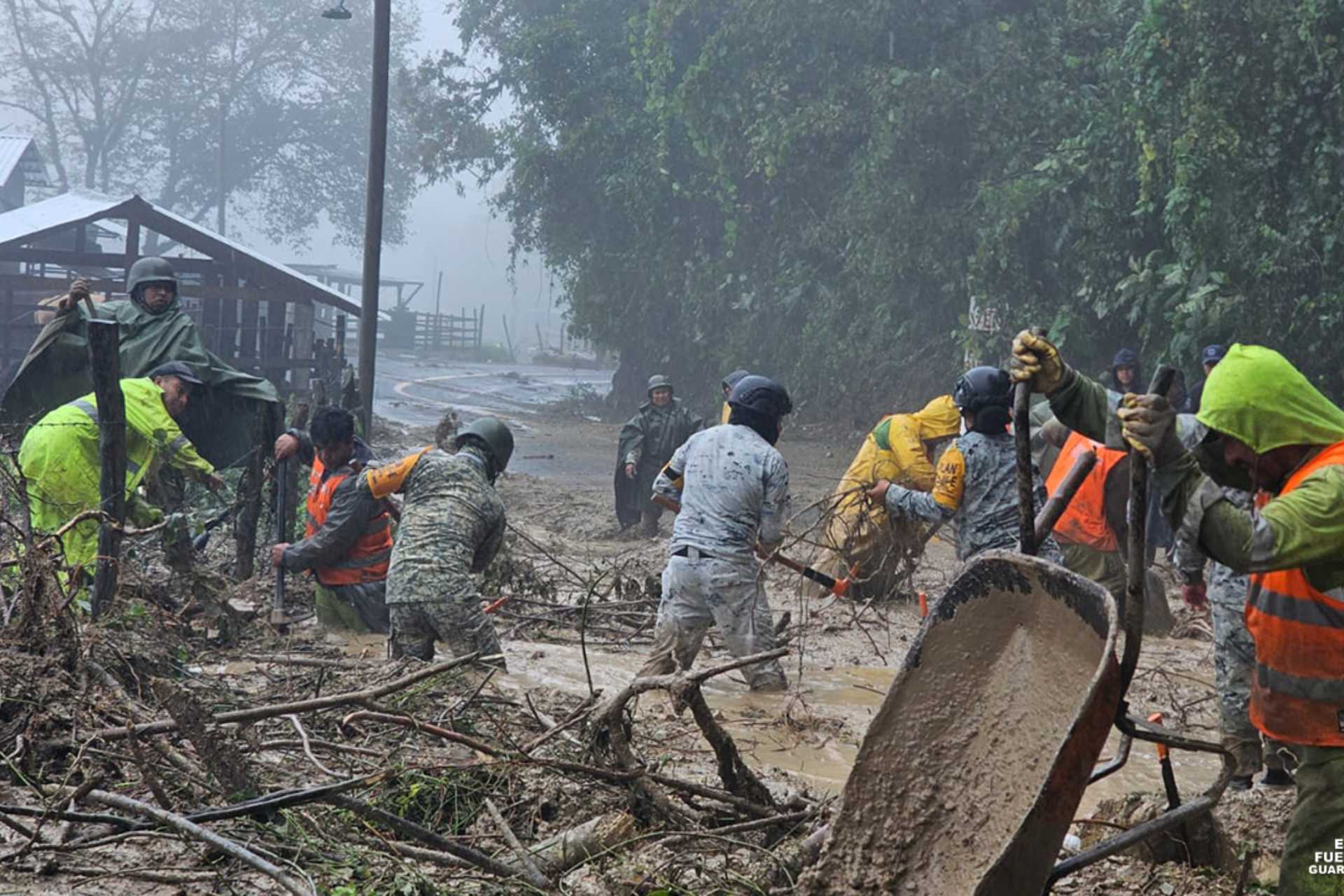 Van 70 muertos y 72 desaparecidos por las lluvias en cinco estados Van 70 muertos y 72 desaparecidos por las lluvias en cinco estados