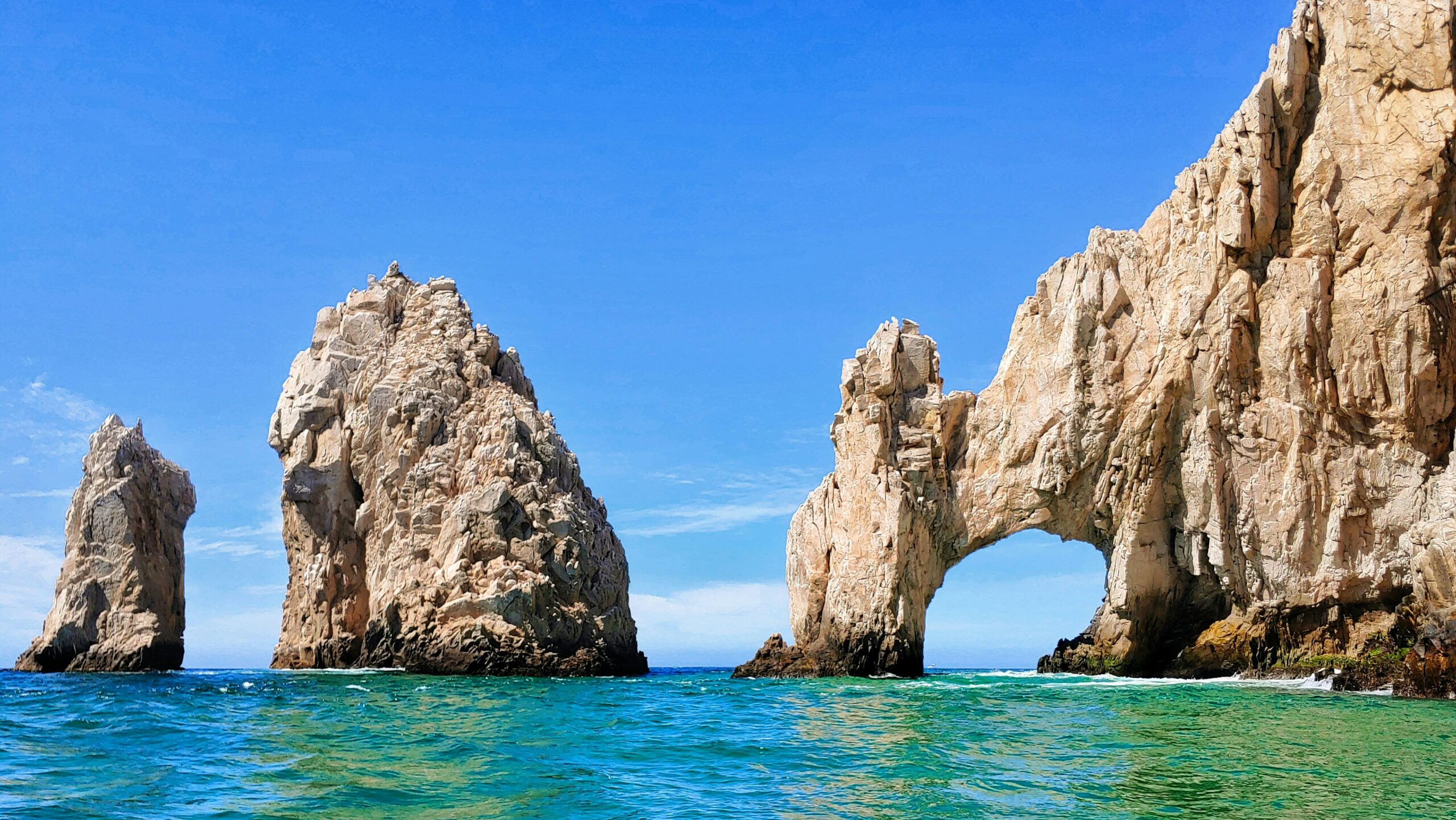 mario-mendez-9qivx-bl95u-unsplash-scaled-1 Video: Reaparece playa bajo Arco de Cabo San Lucas; personas quedan atrapadas - mario-mendez-9qivx-bl95u-unsplash-scaled