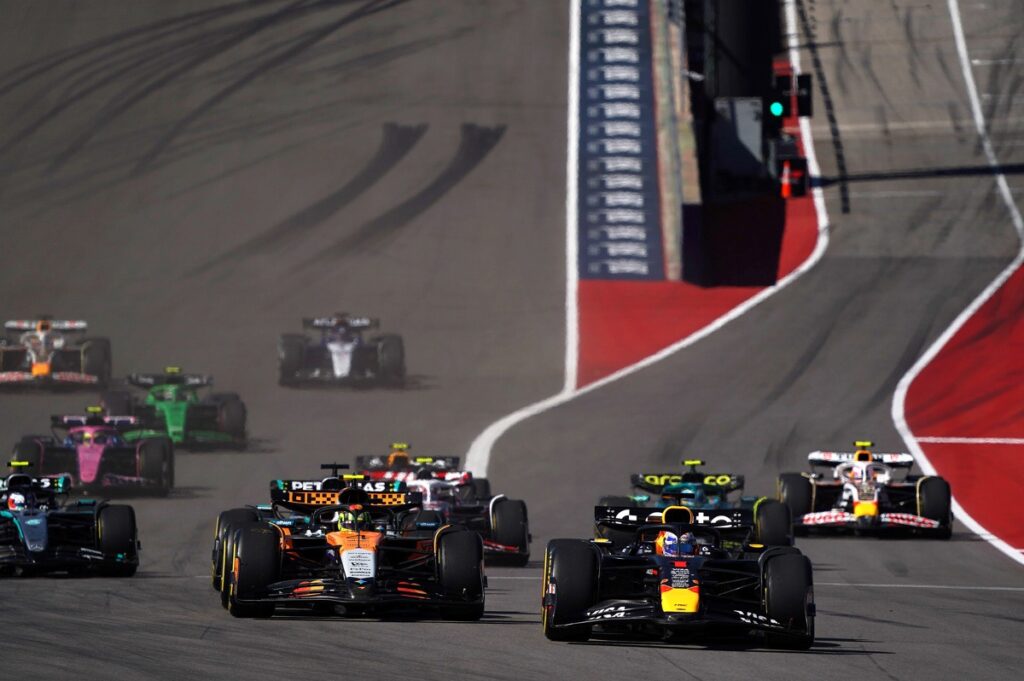 max-verstappen-enciende-el-mundial-de-f1-1024x681-1 Max Verstappen enciende el Mundial de F1 - max-verstappen-enciende-el-mundial-de-f1-1024x681