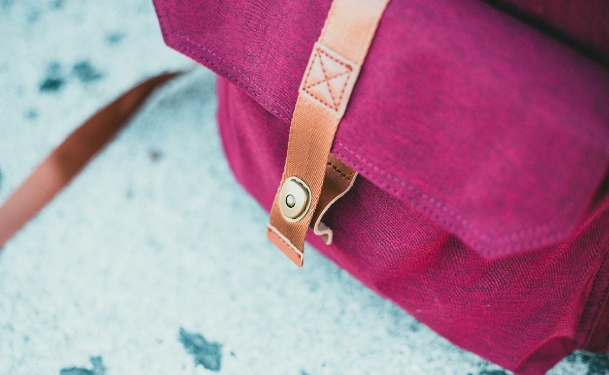 Mochila de emergencia ante huracanes: ¿Qué es y qué artículos debe tener?