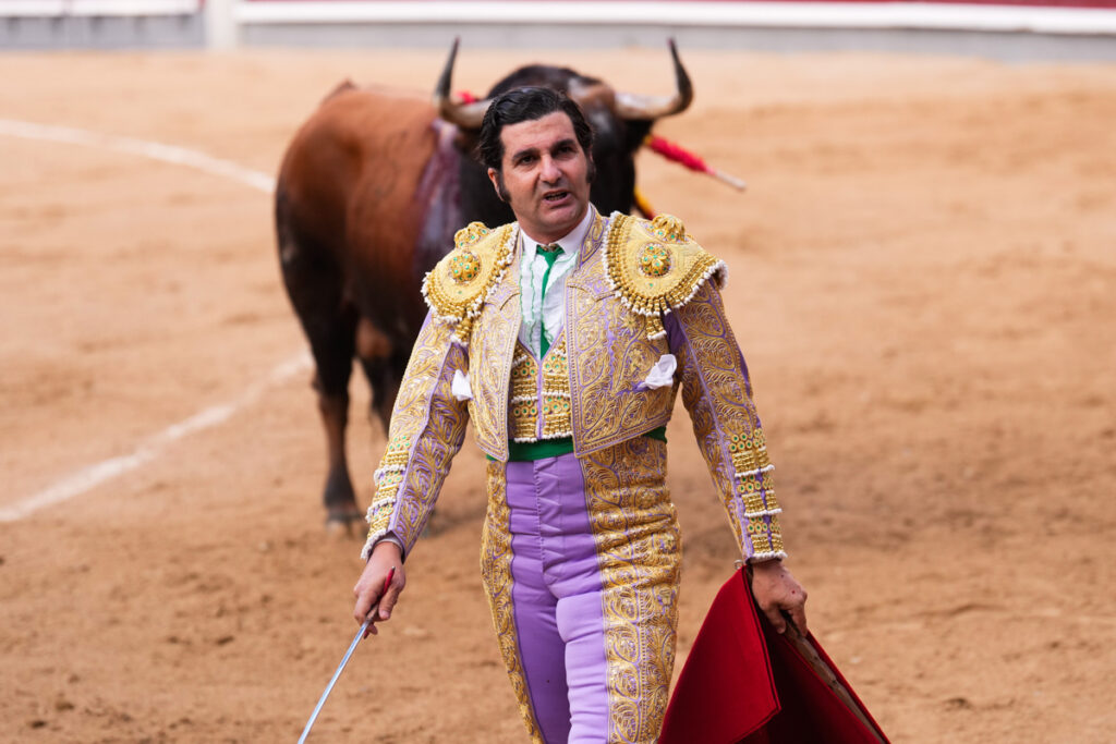 morante-de-la-puebla-se-corta-la-coleta-en-madrid-1024x683-1 Morante de la Puebla se corta la coleta en Madrid - morante-de-la-puebla-se-corta-la-coleta-en-madrid-1024x683