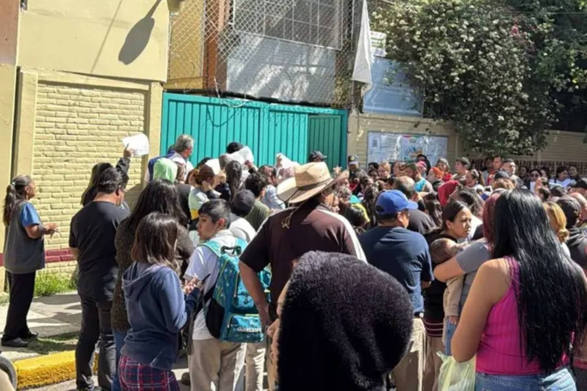 Murió estudiante en una secundaria técnica de Iztapalapa, ¿qué ocurrió? Murió estudiante en una secundaria técnica de Iztapalapa, ¿qué ocurrió?