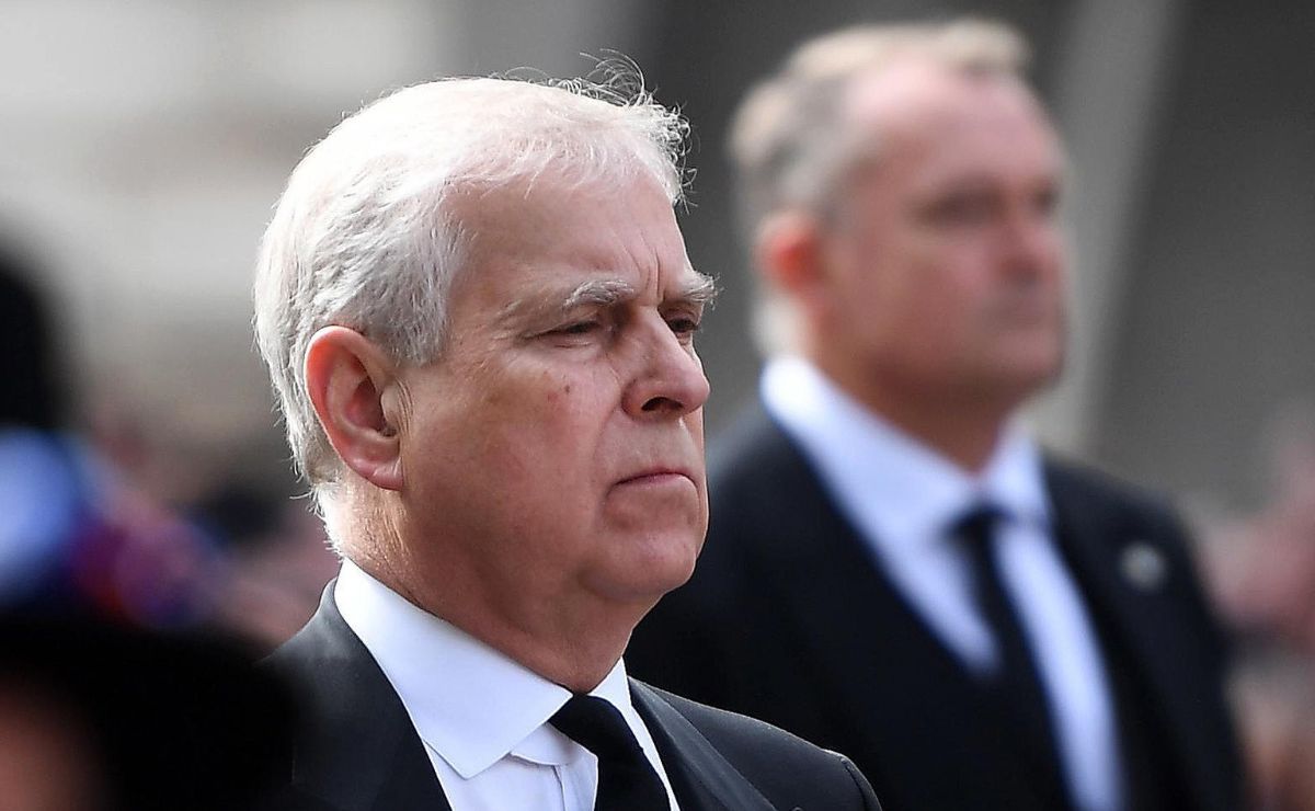 Príncipe Andrés renunciará a todos sus títulos reales Príncipe Andrés renunciará a todos sus títulos reales
