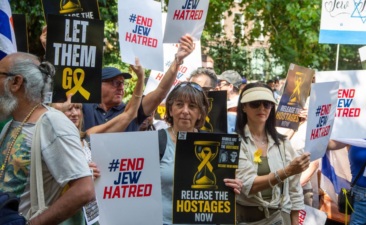 protesta-en-londres-por-la-liberacion-de-rehenes-en-manos-de-hamas Hamás debe aceptar "en su totalidad" el plan de Trump para Gaza, advierte Netanyahu - protesta-en-londres-por-la-liberacion-de-rehenes-en-manos-de-hamas