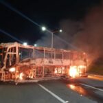 Video: Zacatecas amanece con bloqueos carreteros y quema de vehículos Video: Zacatecas amanece con bloqueos carreteros y quema de vehículos