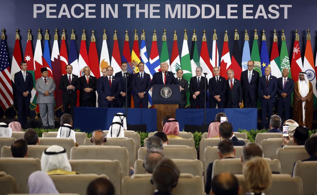 reunion-en-egipto-para-la-firma-del-acuerdo-de-paz-entre-hamas-e-israel Trump proclama "la paz en Medio Oriente" en su soñada celebración del acuerdo sobre Gaza - reunion-en-egipto-para-la-firma-del-acuerdo-de-paz-entre-hamas-e-israel