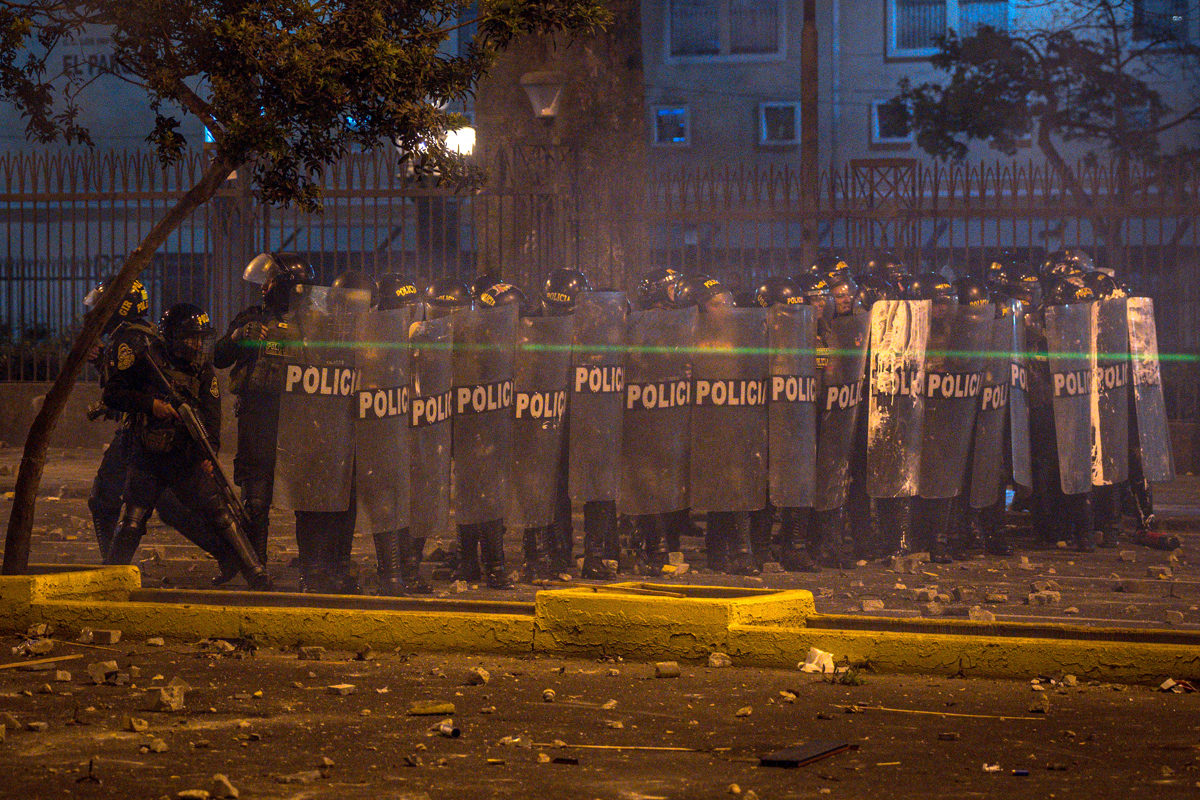 Se desata la violencia durante marcha en Lima, Perú Se desata la violencia durante marcha en Lima, Perú