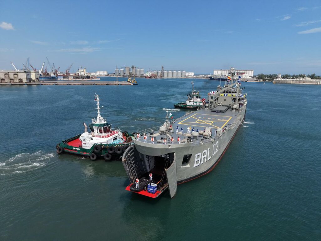 semar-marina-204-aniversario-armada-mexico-10-1024x768-1 Fotos: 204 Aniversario de la Armada de México en Veracruz - semar-marina-204-aniversario-armada-mexico-10-1024x768