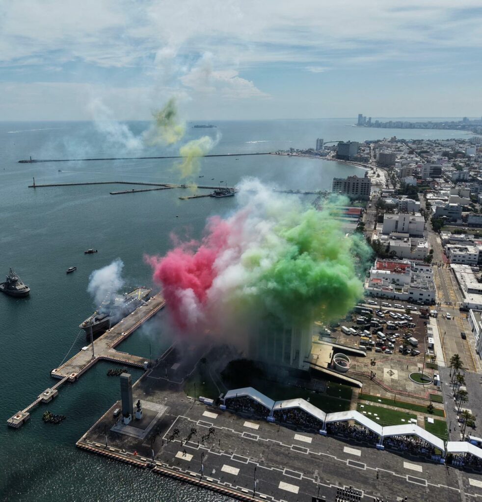 semar-marina-204-aniversario-armada-mexico-11-982x1024-1 Fotos: 204 Aniversario de la Armada de México en Veracruz - semar-marina-204-aniversario-armada-mexico-11-982x1024