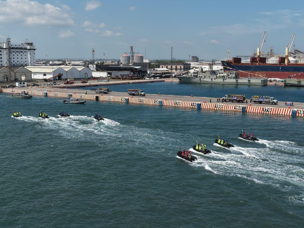 semar-marina-204-aniversario-armada-mexico-12-1024x768-1 Fotos: 204 Aniversario de la Armada de México en Veracruz - semar-marina-204-aniversario-armada-mexico-12-1024x768